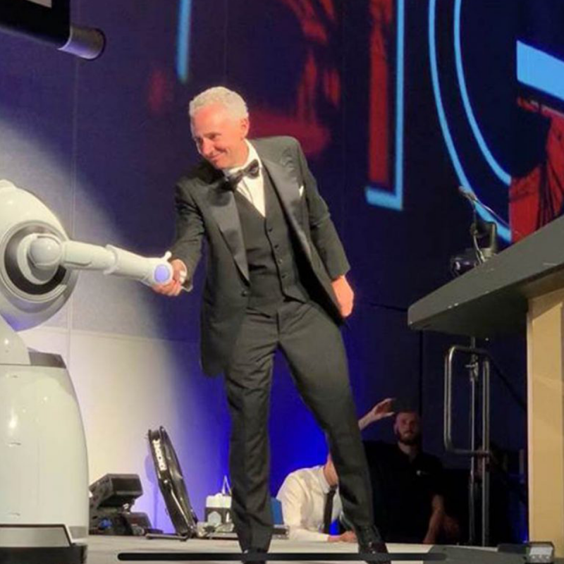 Telstra CEO Andy Penn & UBTech Cruzr humanoid robot make a hit at the Think Big Dinner